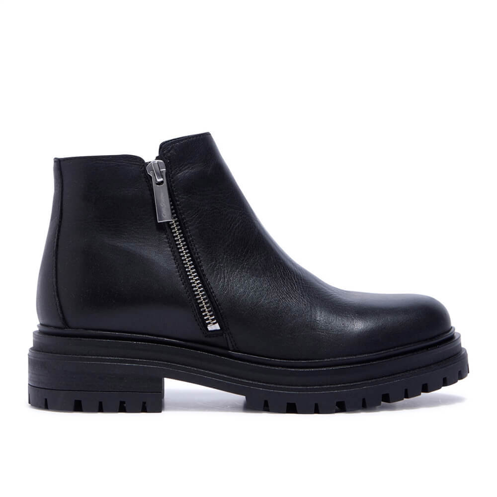 Carl Scarpa Arletta Black Leather Ankle Boots